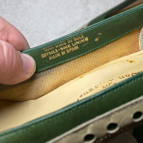 EUC True Vintage 1960s La Manche Two Tone Green/Beige Leather Cutout Shoes - Picture 4 of 16